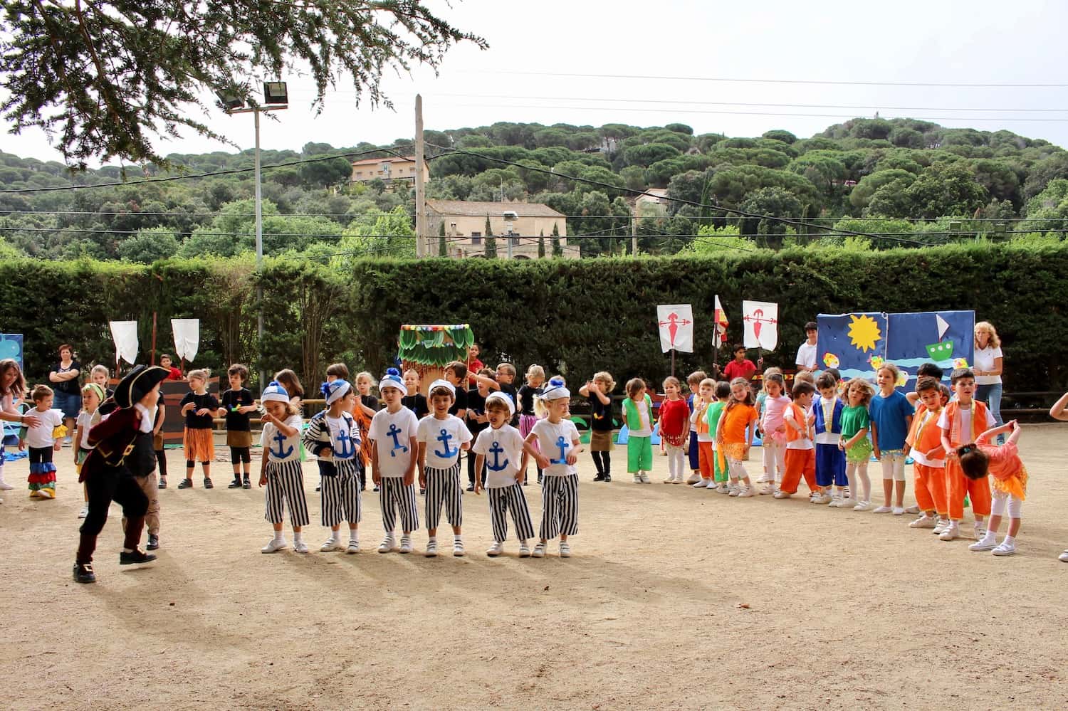 Festival De Fin De Curso De Infantil, Dedicado A La 1a Vuelta Al Mundo